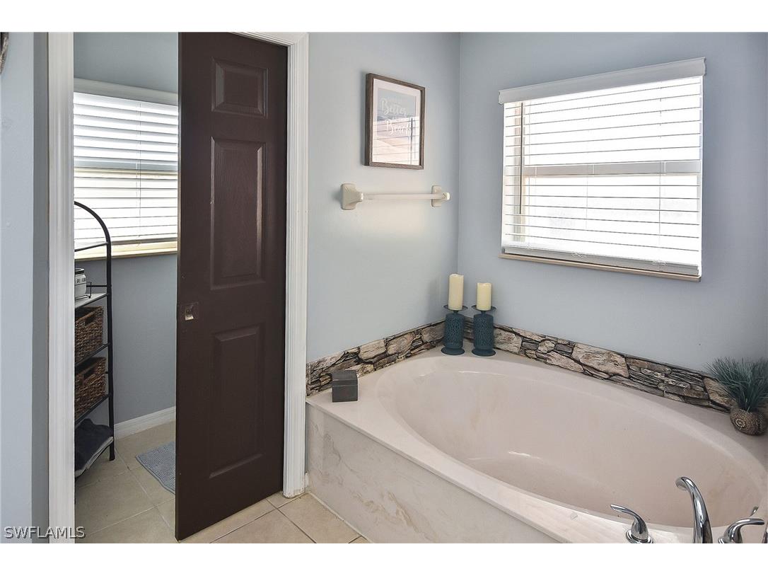 11589 Plantation Preserve Circle S Fort Myers FL 33966 226009870 image16