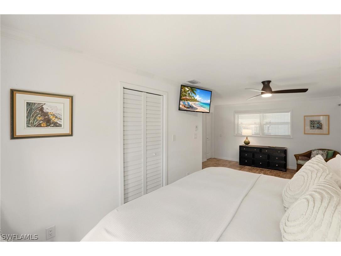 1159 Holiday Lane E Naples FL 34104 226006776 image24