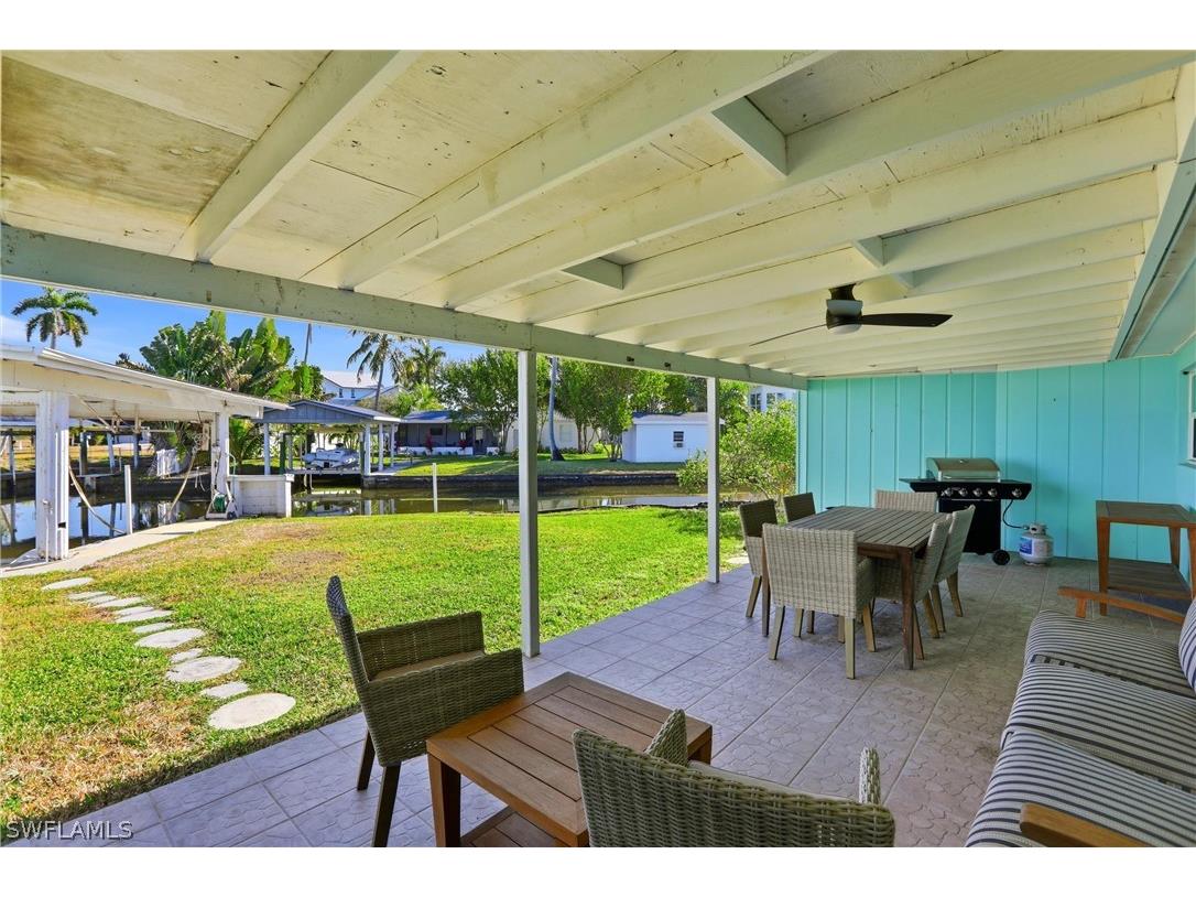 1159 Holiday Lane E Naples FL 34104 226006776 image35