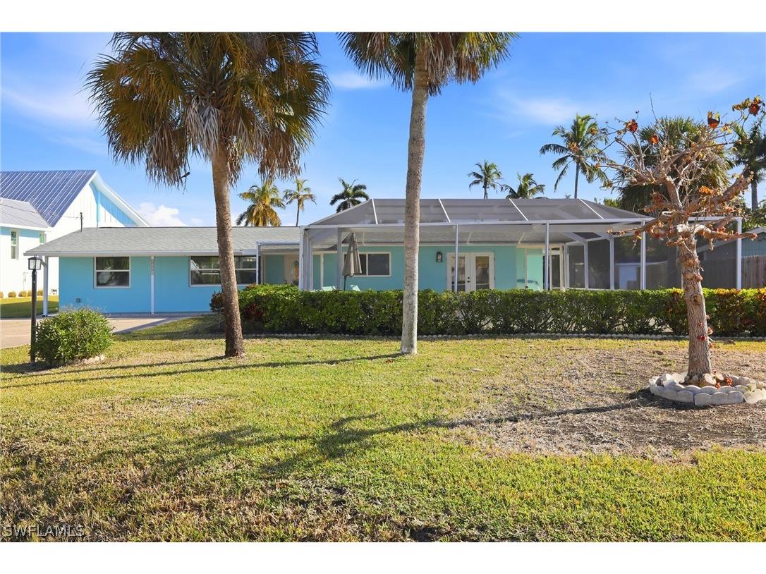 1159 Holiday Lane E Naples FL 34104 226006776 image4