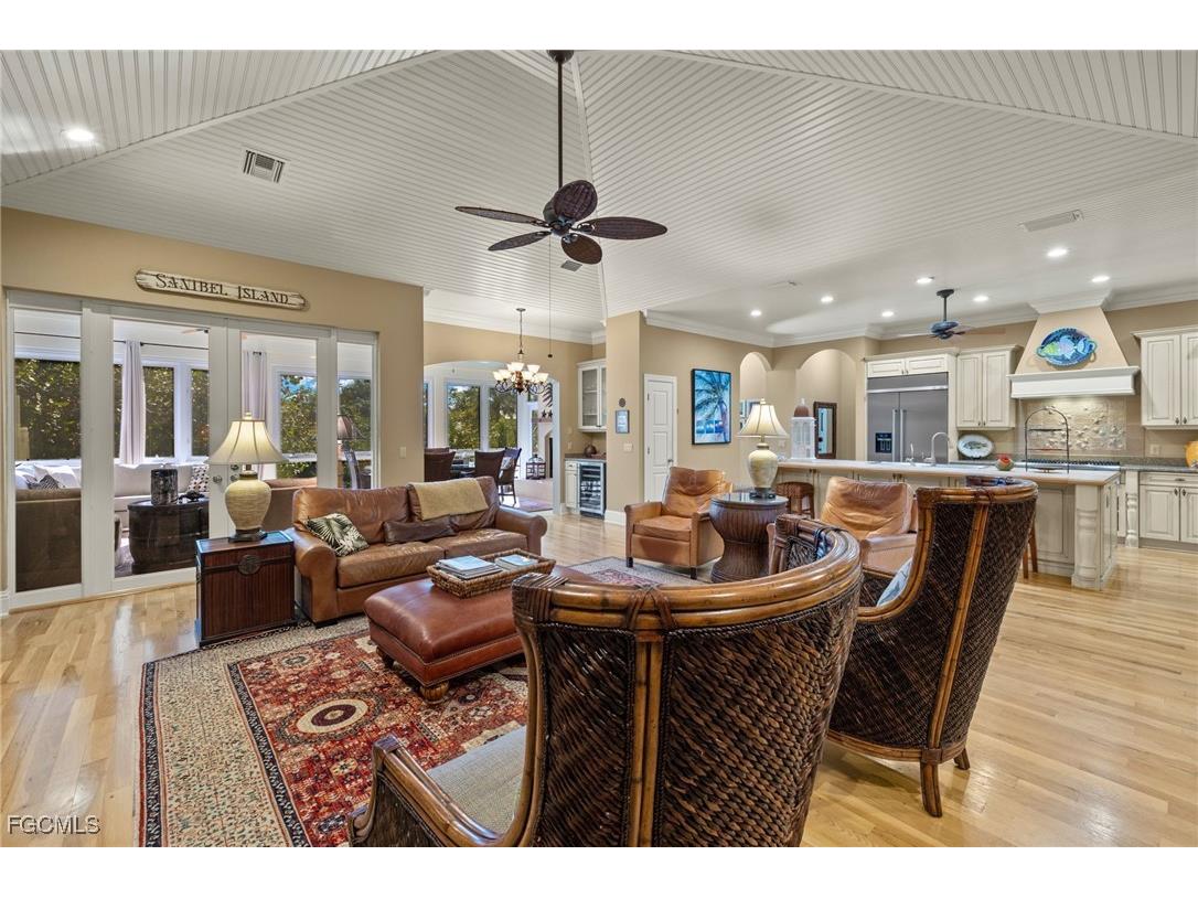 1159 Junonia Street Sanibel FL 33957 2025017287 image6