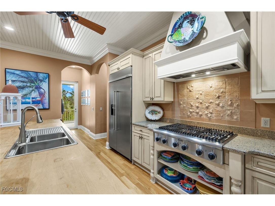 1159 Junonia Street Sanibel FL 33957 2025017287 image8