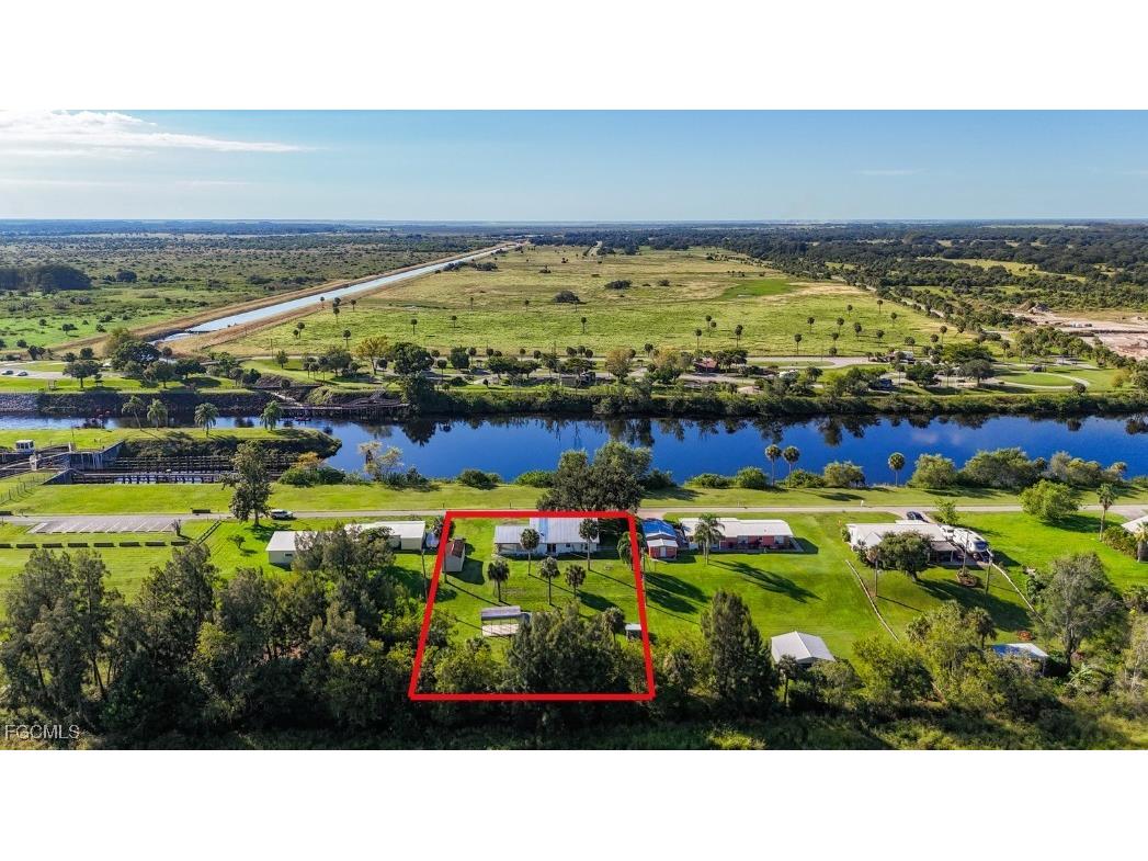 1159 Lock Lane Moore Haven FL 33471 2025017345 image1