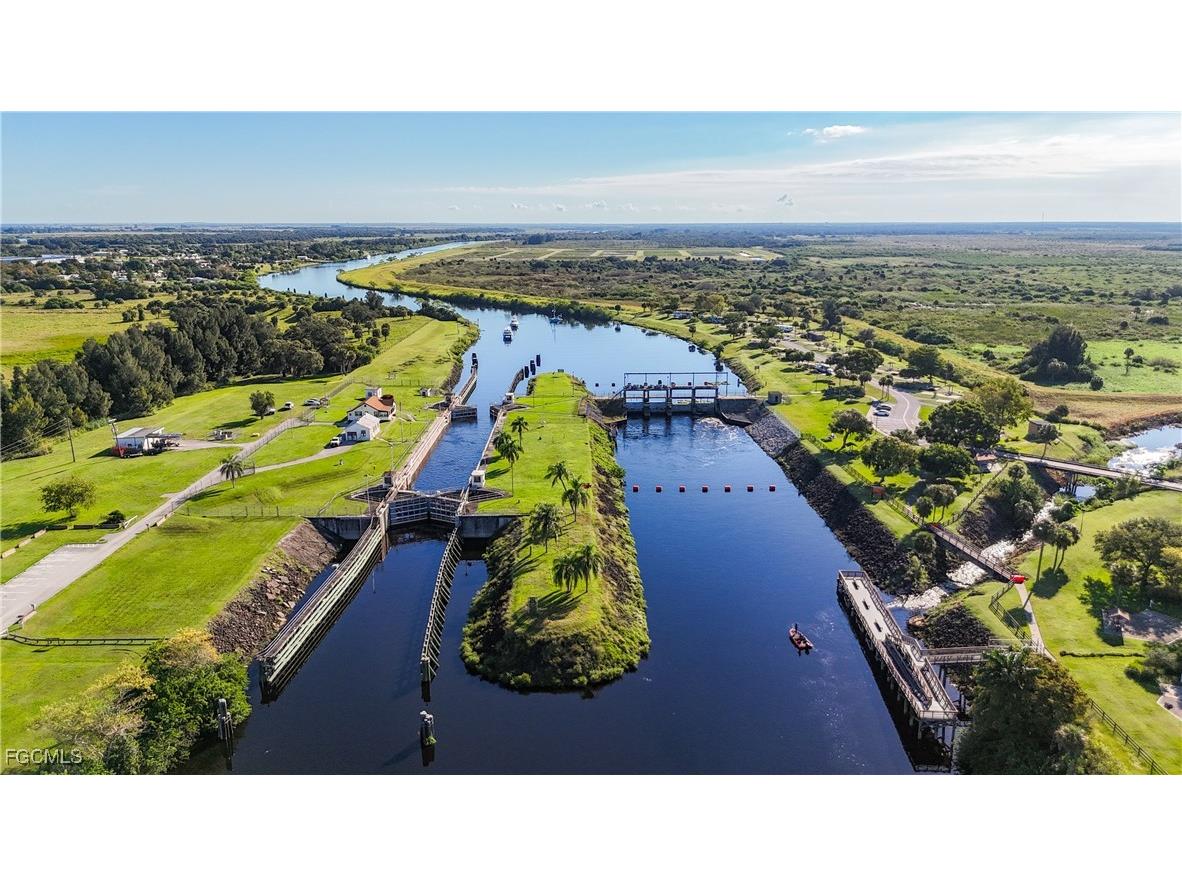 1159 Lock Lane Moore Haven FL 33471 2025017345 image35