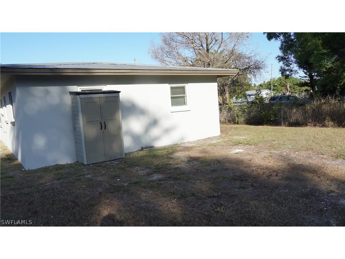 1159 Polk Street Fort Myers FL 33916 226010052 image4