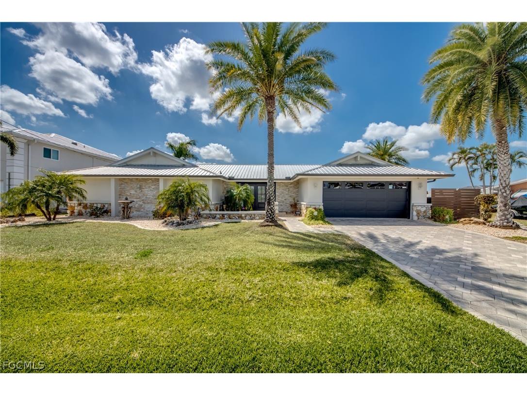 11599 Island Avenue Matlacha FL 33993 2026010842 image1