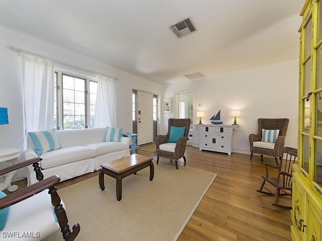 116 3rd St N Naples FL 34102 225056745 image3