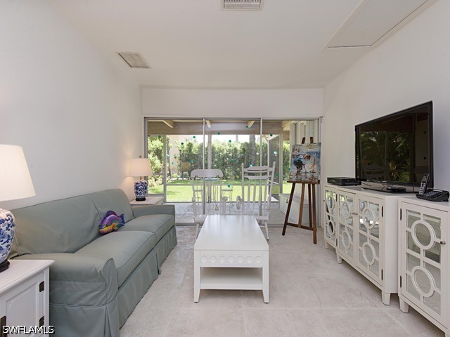 116 3rd St N Naples FL 34102 226023526 image2