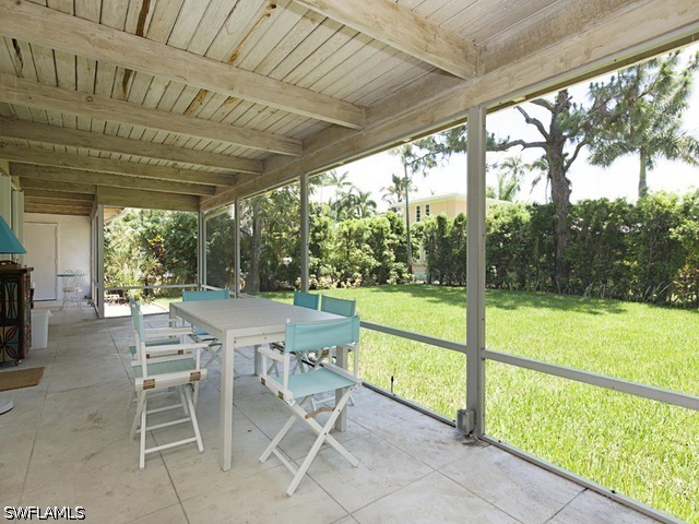 116 3rd St N Naples FL 34102 226023526 image8