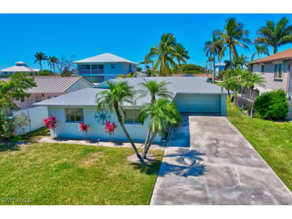 116 Capri Boulevard Naples FL 34113 225009653 image1