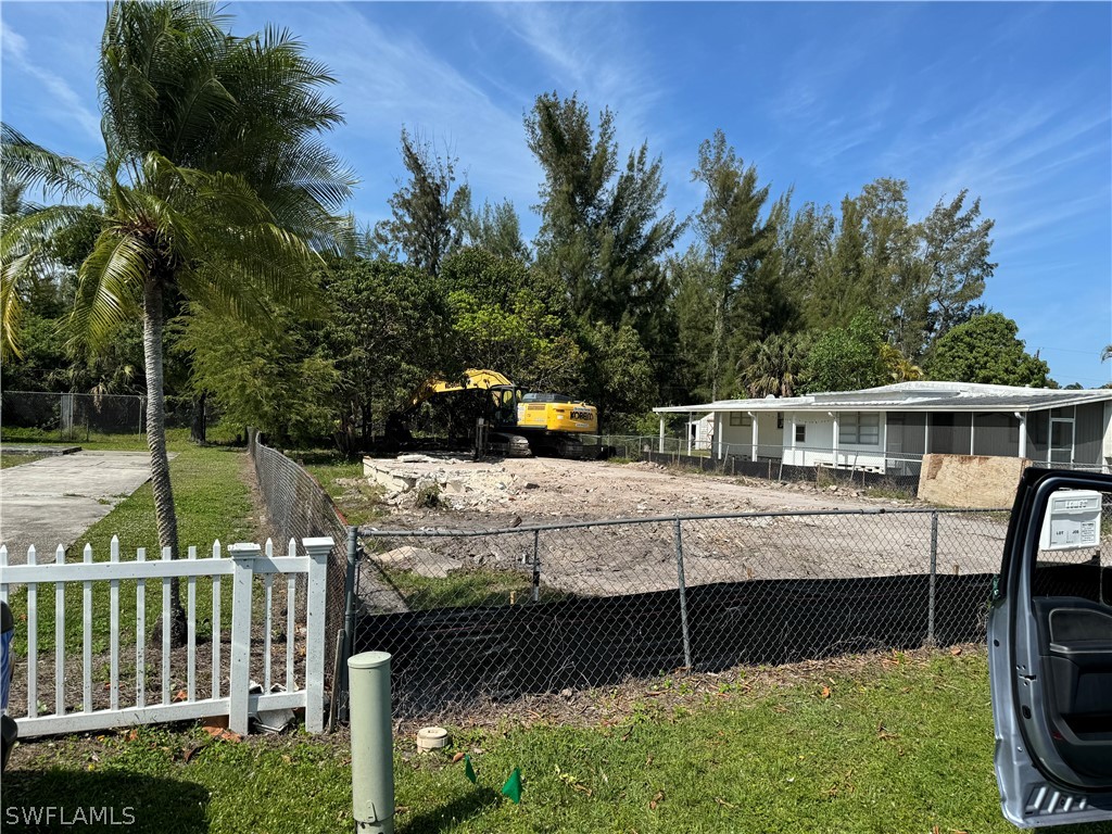 116 Jeepers Drive Naples FL 34112 224031503 image1