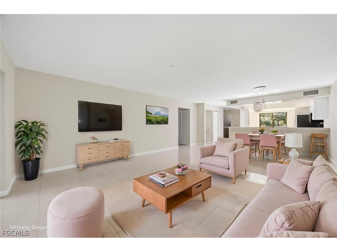 116 Pinebrook Drive Fort Myers FL 33907 2026012112 image1