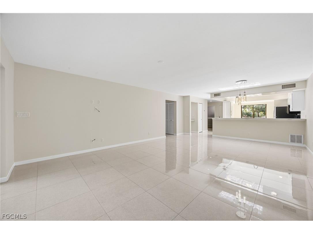 116 Pinebrook Drive Fort Myers FL 33907 2026012112 image2