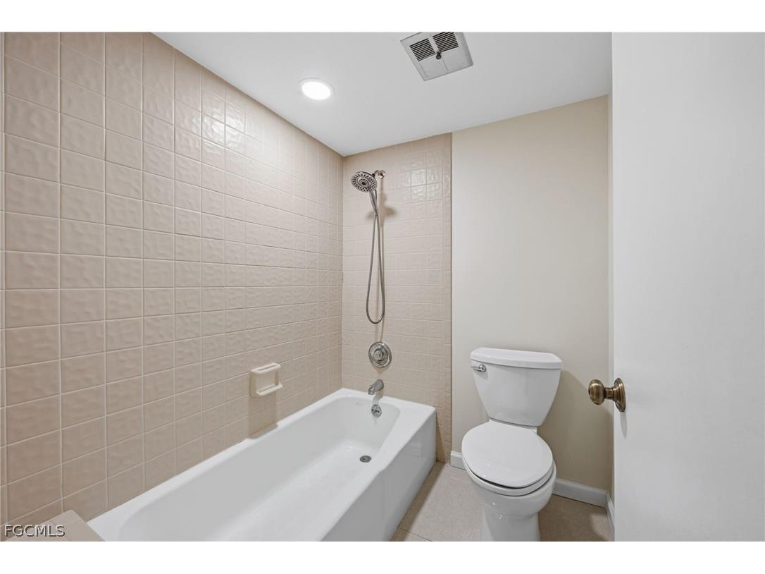 116 Pinebrook Drive Fort Myers FL 33907 2026012112 image27