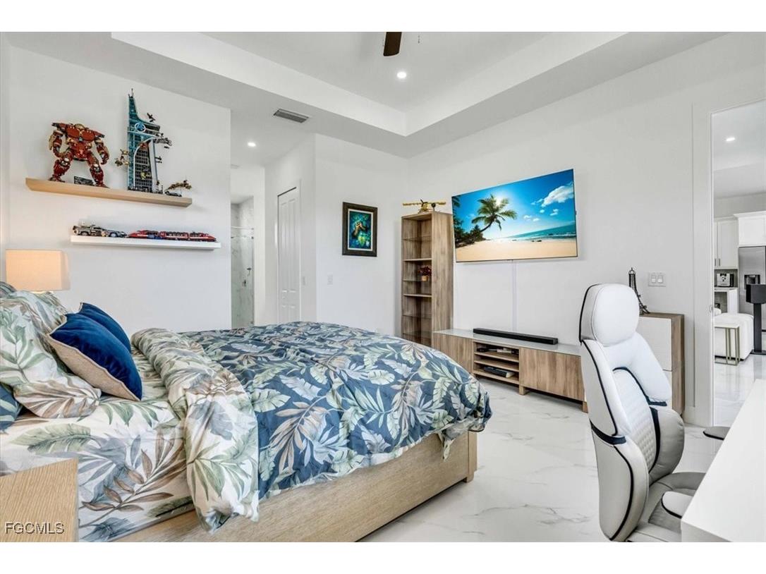 116 SE 5th Place Cape Coral FL 33990 2025008324 image17