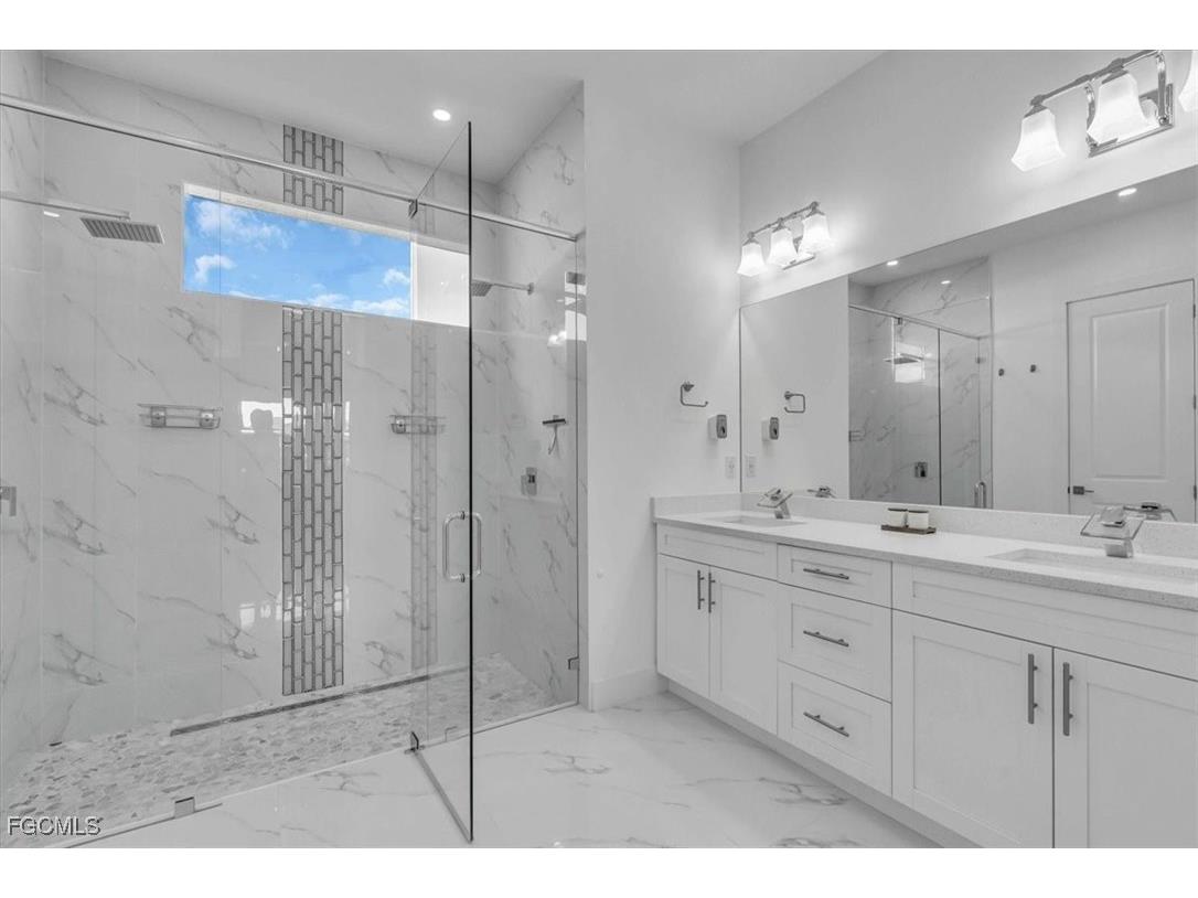 116 SE 5th Place Cape Coral FL 33990 2025008324 image19