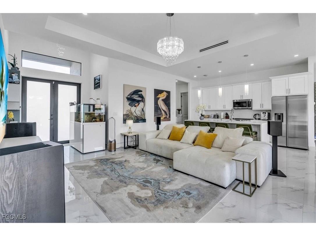 116 SE 5th Place Cape Coral FL 33990 2025008324 image5