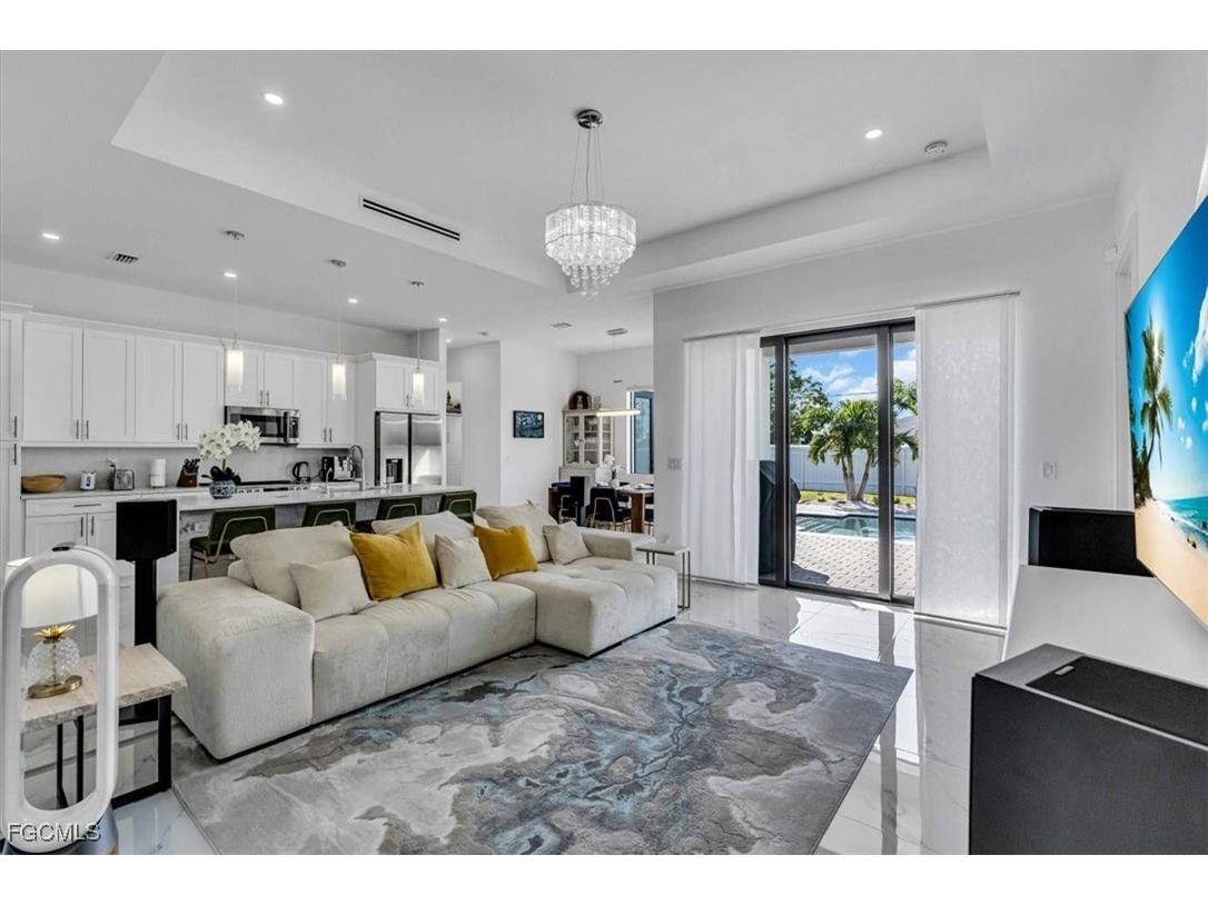 116 SE 5th Place Cape Coral FL 33990 2025008324 image7