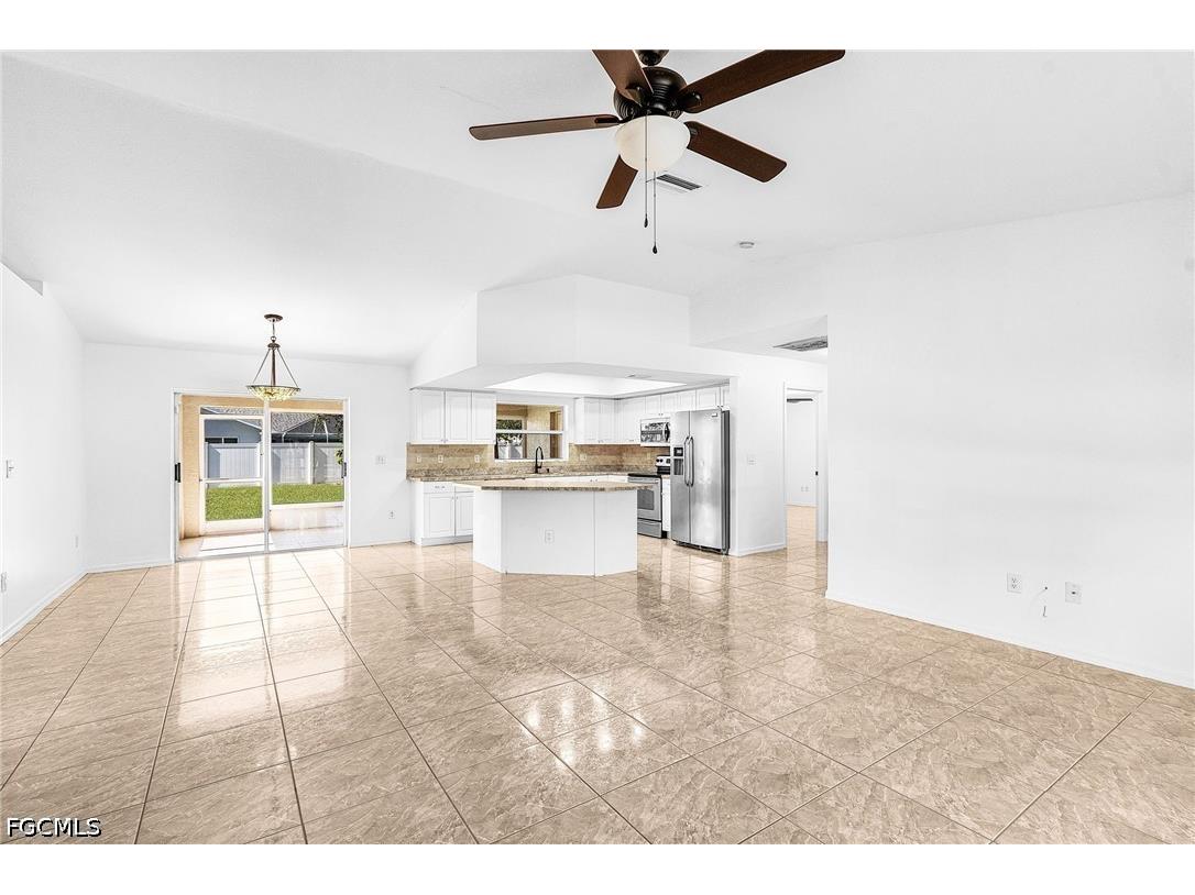116 SW 28th Terrace Cape Coral FL 33914 2026028051 image5