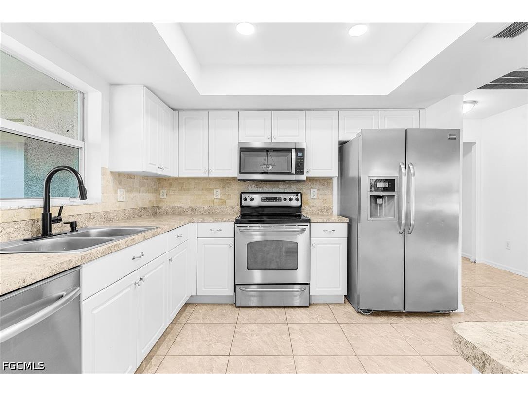 116 SW 28th Terrace Cape Coral FL 33914 2026028051 image8
