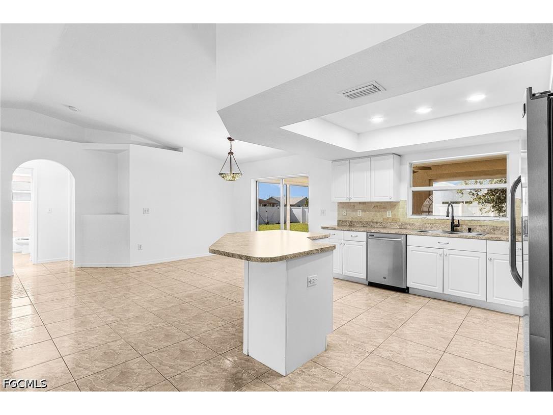 116 SW 28th Terrace Cape Coral FL 33914 2026028051 image9