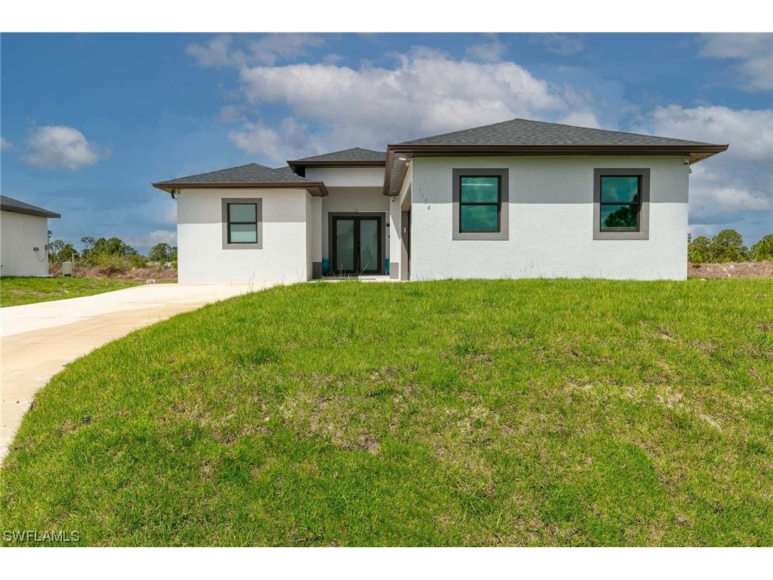 1160 Helen Avenue S Lehigh Acres FL 33974 223046520 image1