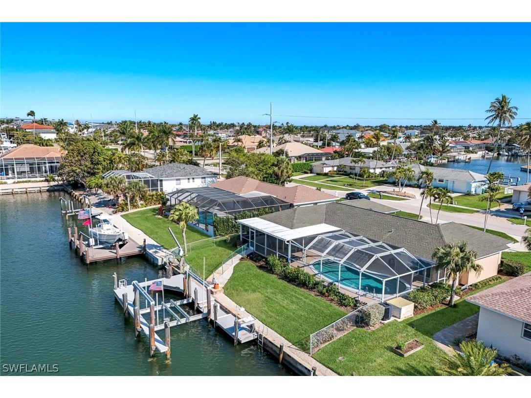 1160 Martinique Court Marco Island FL 34145 226008336 image5