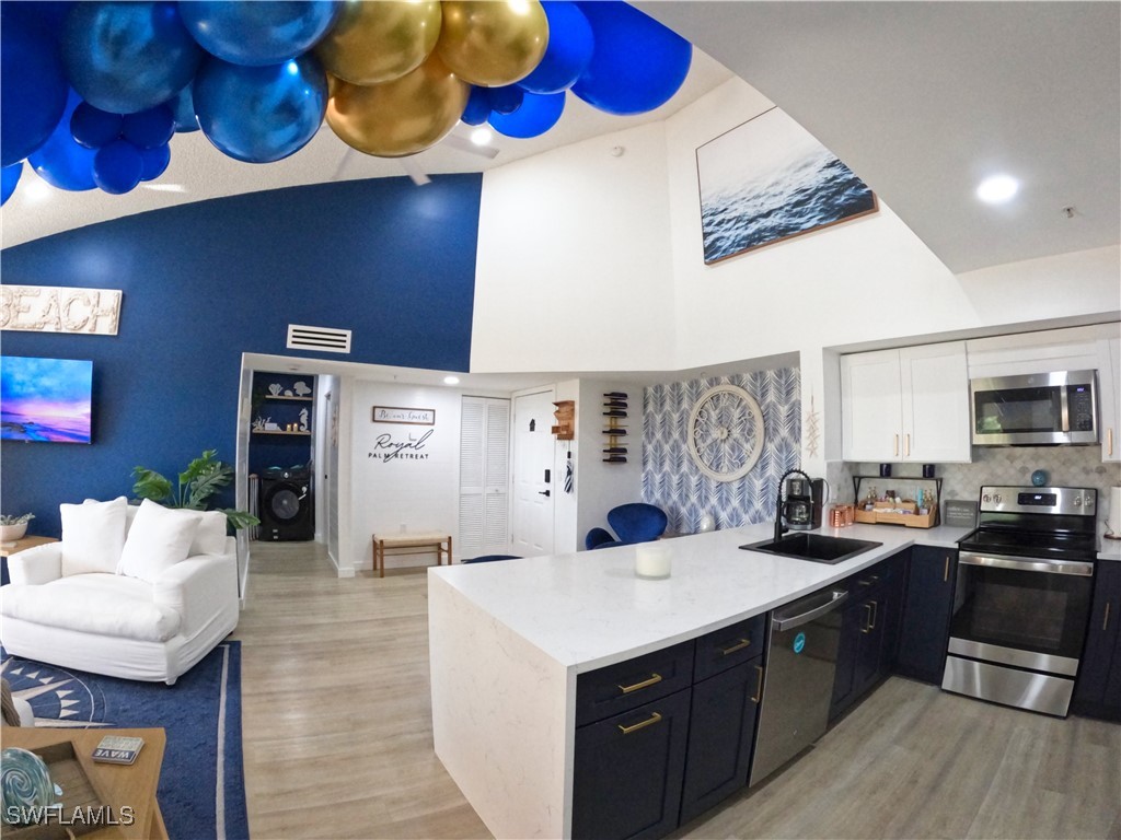 1160 Wildwood Lakes Boulevard #304 Naples FL 34104 225076152 image8