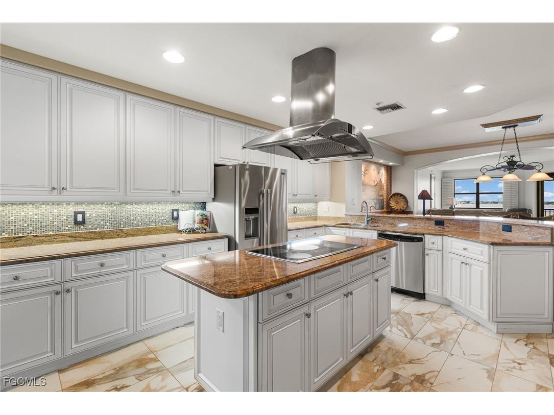 11600 Court Of Palms #204 Fort Myers FL 33908 2025004215 image12