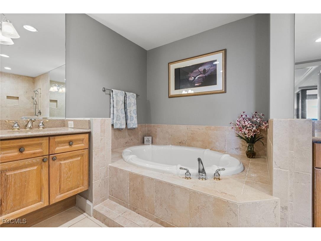 11600 Court Of Palms #204 Fort Myers FL 33908 2025004215 image28