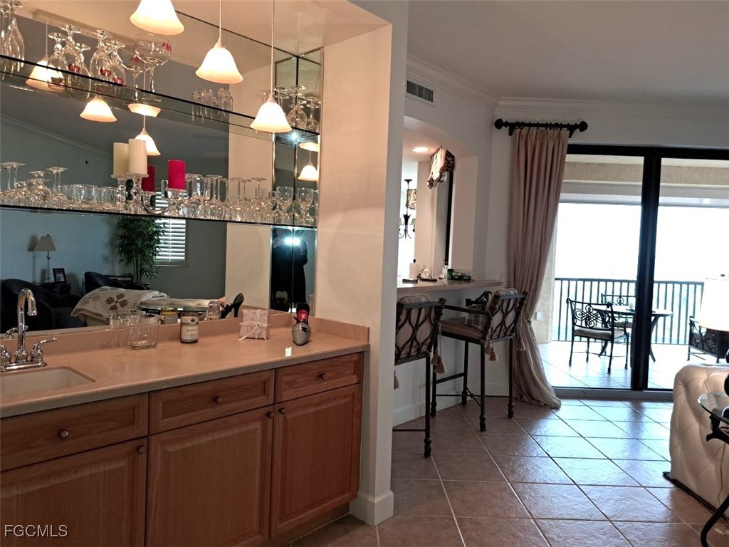 11600 Court Of Palms #206 Fort Myers FL 33908 2025000572 image4