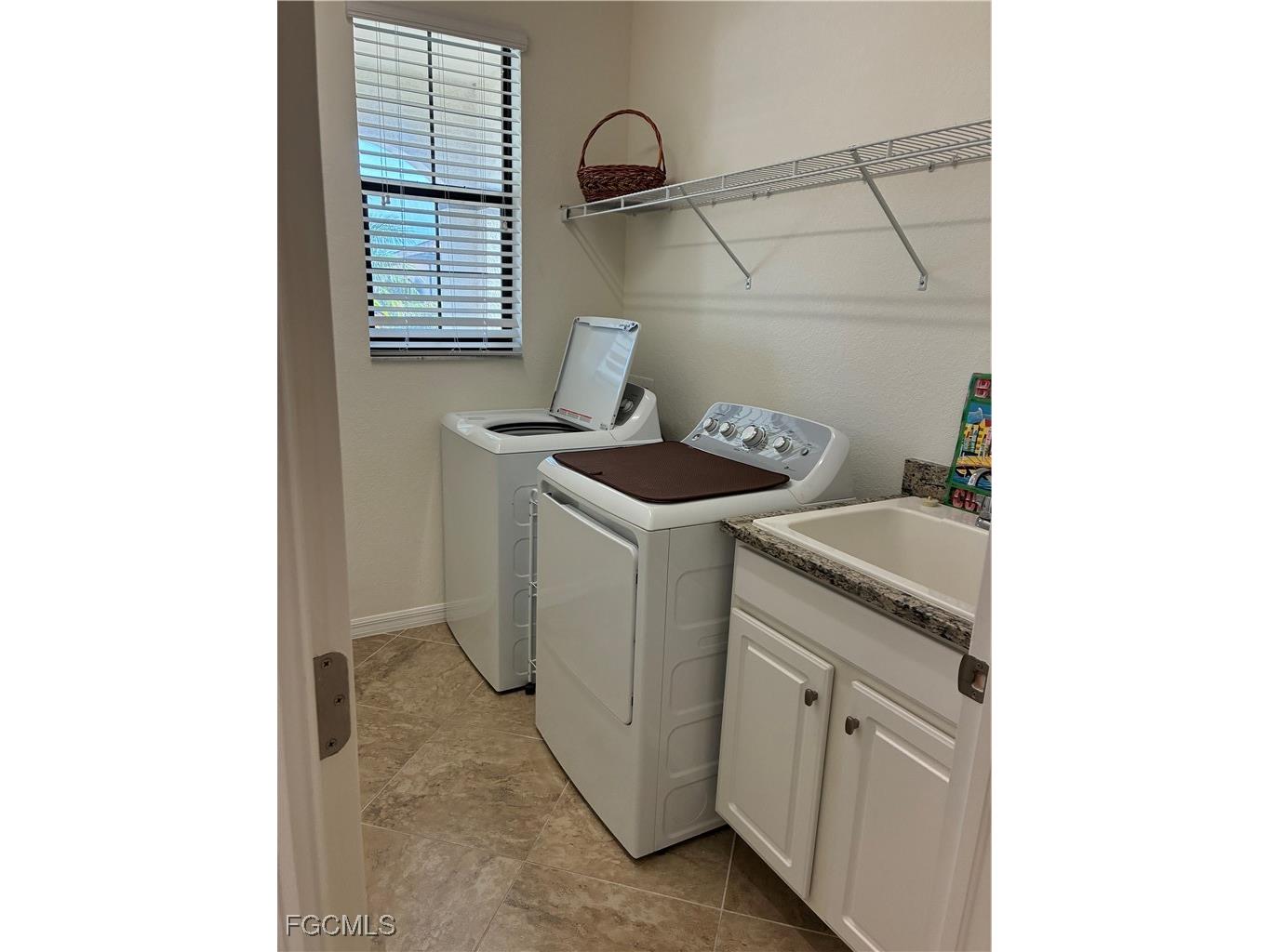 11600 Golden Oak Terrace Fort Myers FL 33913 2026004327 image3
