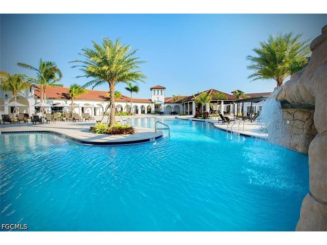 11600 Golden Oak Terrace Fort Myers FL 33913 2026015846 image3