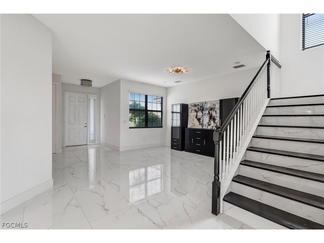 11604 Meadowrun Circle Fort Myers FL 33913 2026013769 image7
