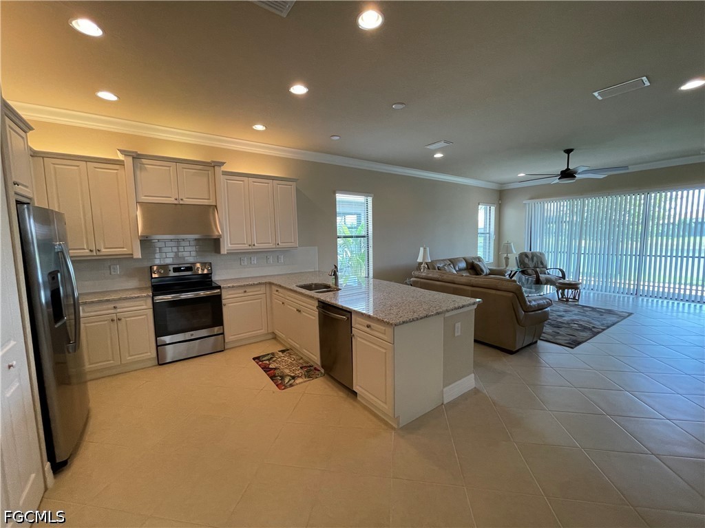11617 Lakewood Preserve Place Fort Myers FL 33913 2026024404 image3