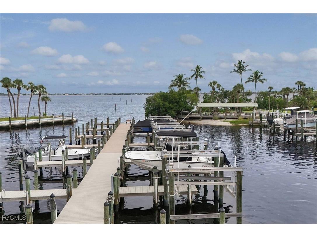 11617 Quail Run Drive Fort Myers FL 33908 2025011712 image38