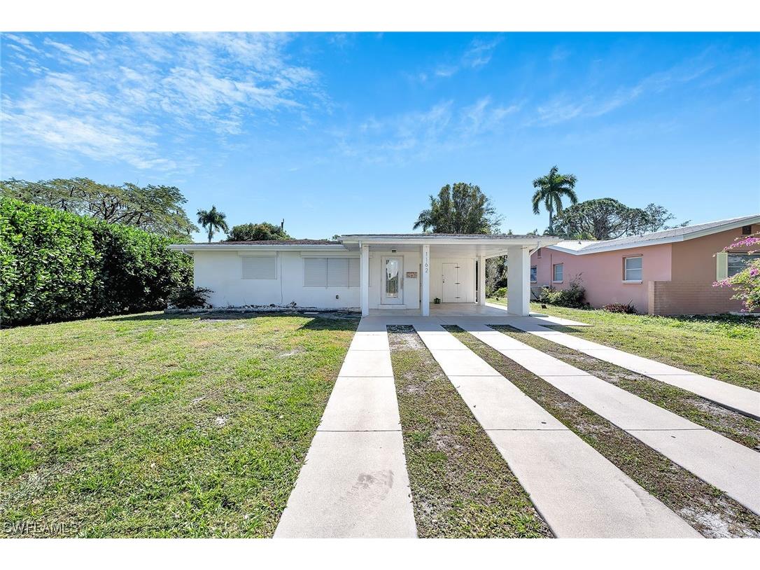 1162 8th Terrace N Naples FL 34102 224012831 image1