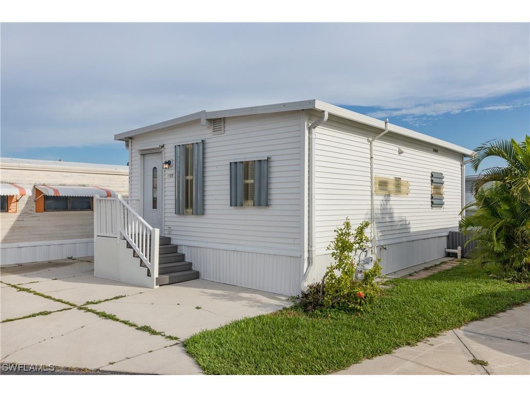 11620 Blue Warbler Drive Fort Myers FL 33908 223064634 image1