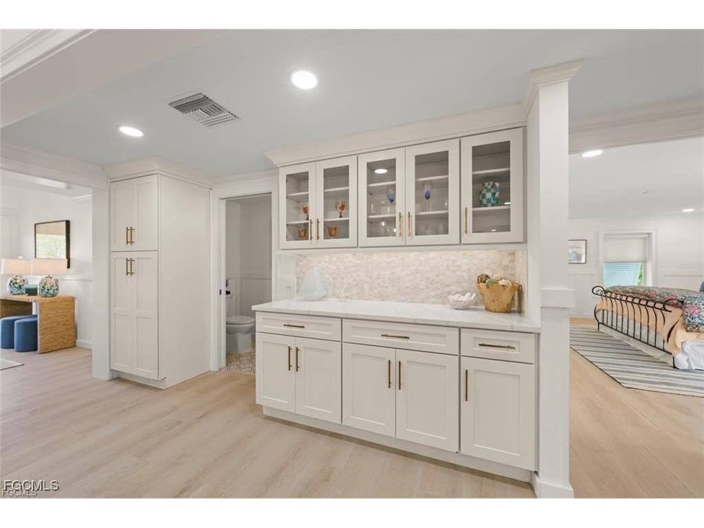 1163 Seagrape Lane Sanibel FL 33957 2025014856 image11