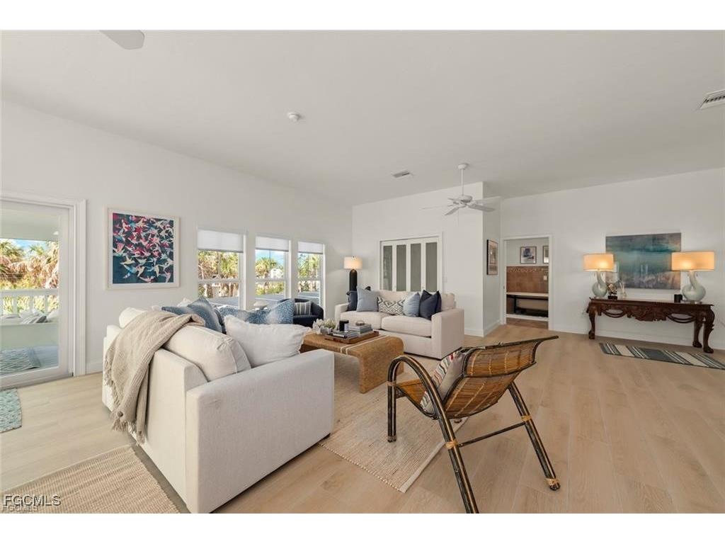 1163 Seagrape Lane Sanibel FL 33957 2025014856 image35