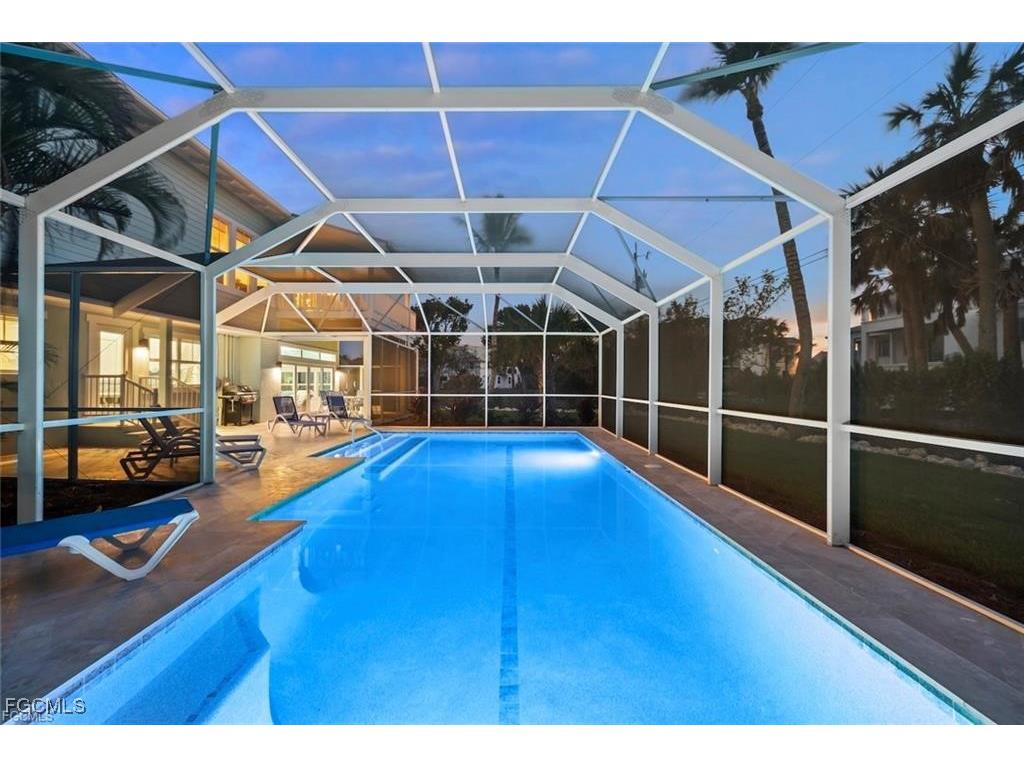 1163 Seagrape Lane Sanibel FL 33957 2025014856 image4