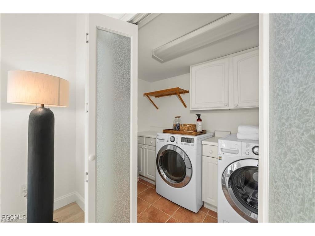 1163 Seagrape Lane Sanibel FL 33957 2025014856 image41