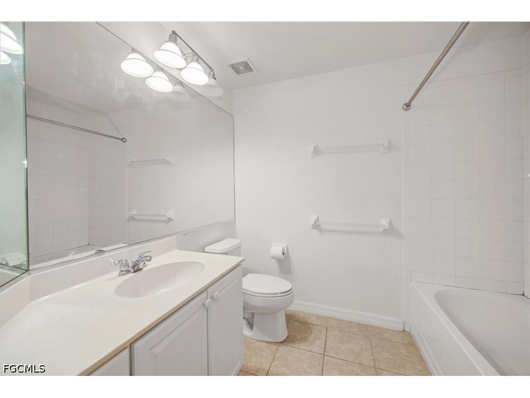 11640 Marino Court #403 Fort Myers FL 33908 2026028357 image23