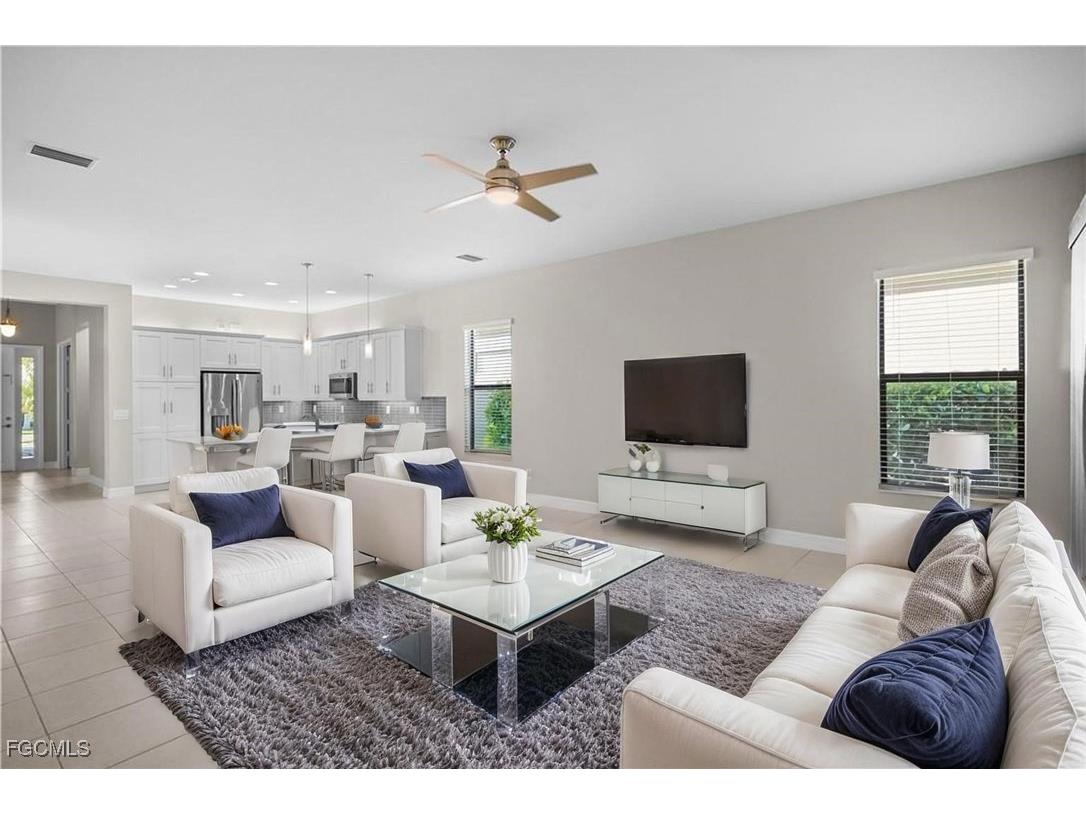 11643 Riverstone Lane Fort Myers FL 33913 2025018077 image1