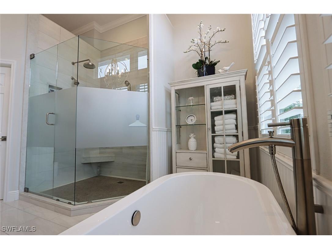 1165 4th Street S #2 Naples FL 34102 225069082 image19