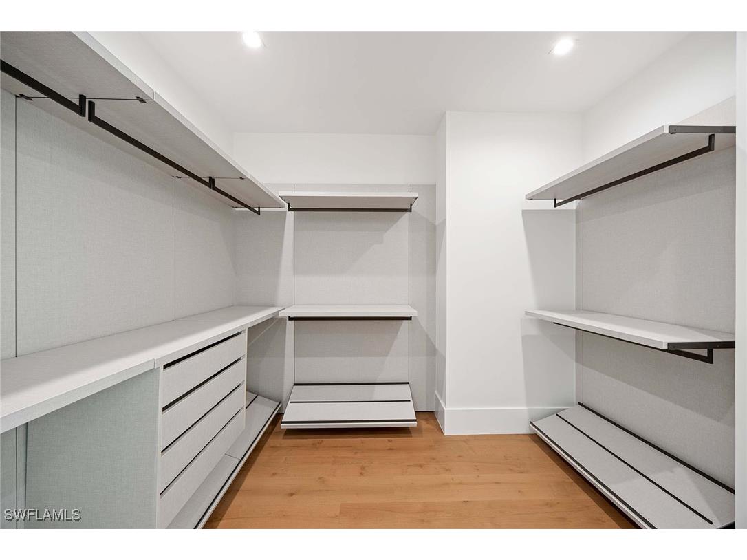 1165 8th Street S #201 Naples FL 34102 225029339 image20