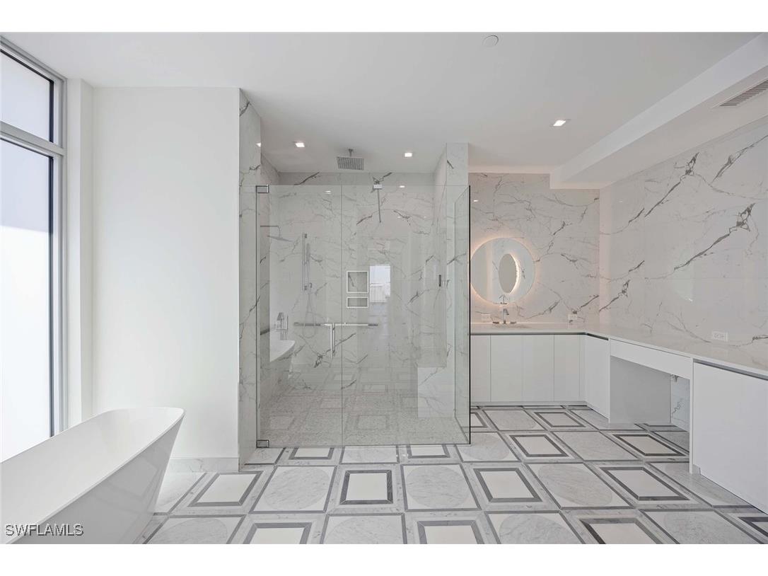 1165 8th Street S #201 Naples FL 34102 225029339 image28