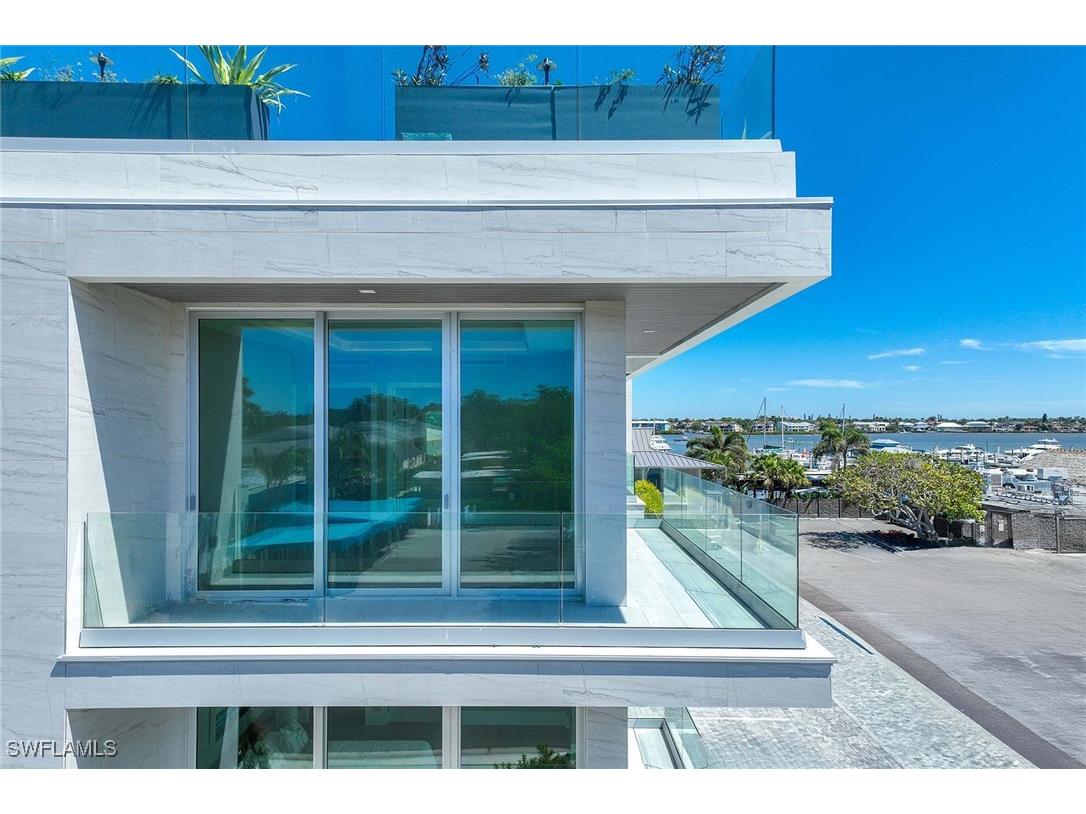 1165 8th Street S #201 Naples FL 34102 225029339 image5