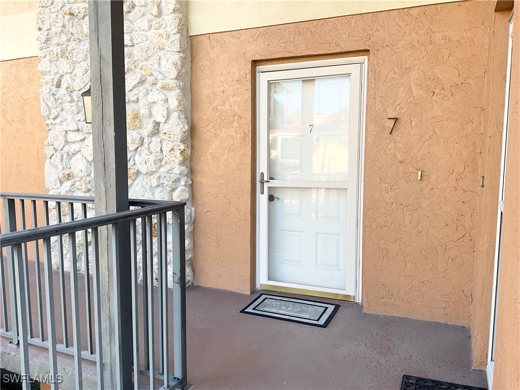 1165 Clam Court #7 Naples FL 34102 226003500 image3