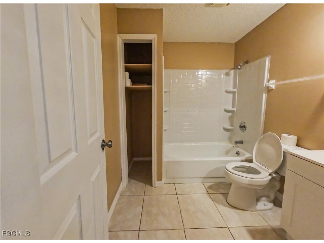 1165 Palm Avenue #3B North Fort Myers FL 33903 2026001932 image12